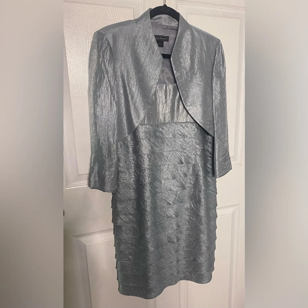 Jessica Howard Stunning Silver Dress with jacket 12P - Picture 10 of 10